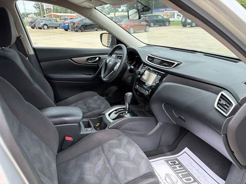 Used 2015 Nissan Rogue SV w/ SV Premium Package FWD image 14