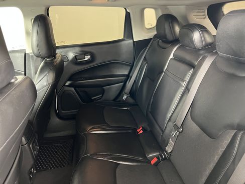 Used 2018 Jeep Compass Latitude w/ Popular Equipment Group image 18