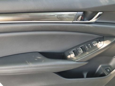 Used 2020 Honda Accord Sport image 16