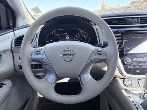 Used 2017 Nissan Murano SL w/ SL Technology Package image 9