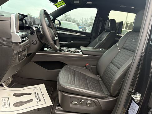 Used 2026 Cadillac Escalade V image 12