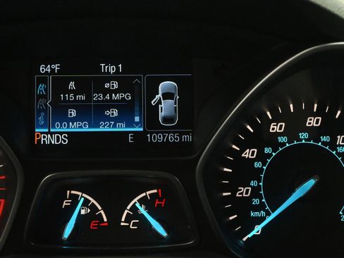 Used 2015 Ford Escape Titanium FWD image 20