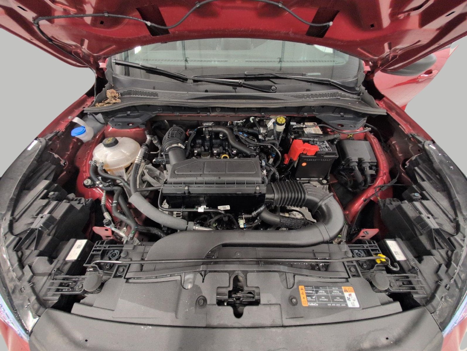 Used 2025 Ford Escape ST-Line AWD/4WD image 9