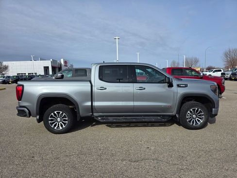 Used 2023 GMC Sierra 1500 AT4 w/ Technology Package image 9