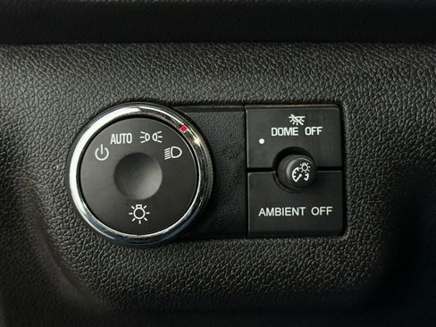 Used 2013 GMC Acadia SLE FWD image 26