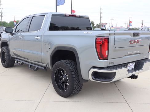 Used 2024 GMC Sierra 1500 SLT w/ SLT Convenience Package image 7
