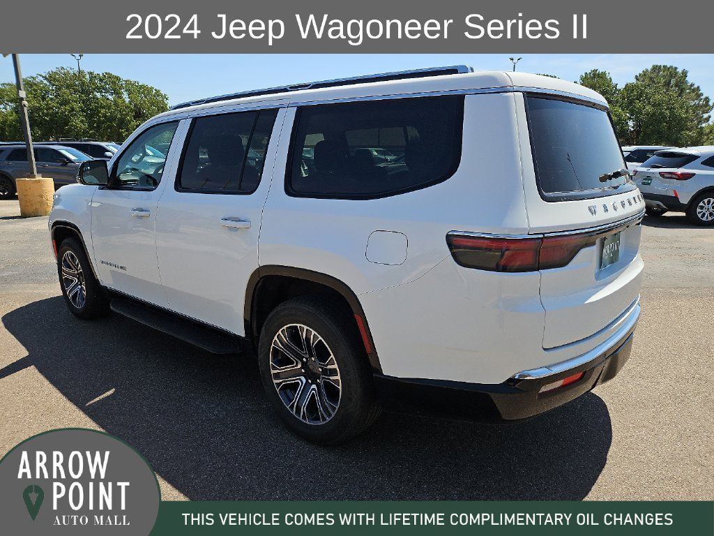 Used 2024 Jeep Wagoneer Series II w/ Flexible Seating Group RWD image 8