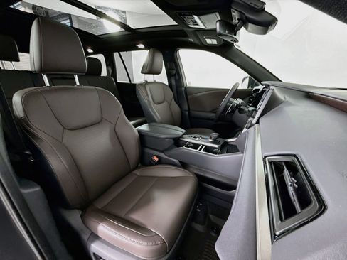 Certified 2026 Lexus TX 350 AWD w/ Technology Package image 27