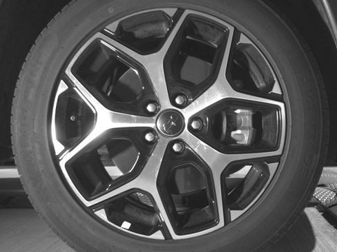 Used 2025 Jeep Compass Limited AWD/4WD image 13