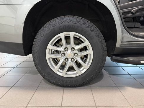 Used 2023 Chevrolet Tahoe LT AWD/4WD image 9