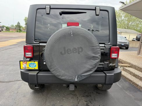 Used 2016 Jeep Wrangler Sport w/ Quick Order Package 24S AWD/4WD image 7