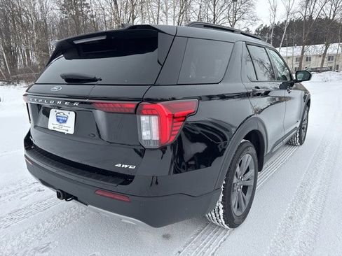 New 2026 Ford Explorer Active w/ Active Comfort Package AWD/4WD image 17