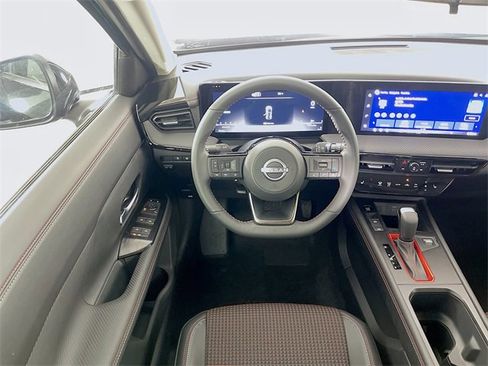 New 2026 Nissan Kicks SR image 15