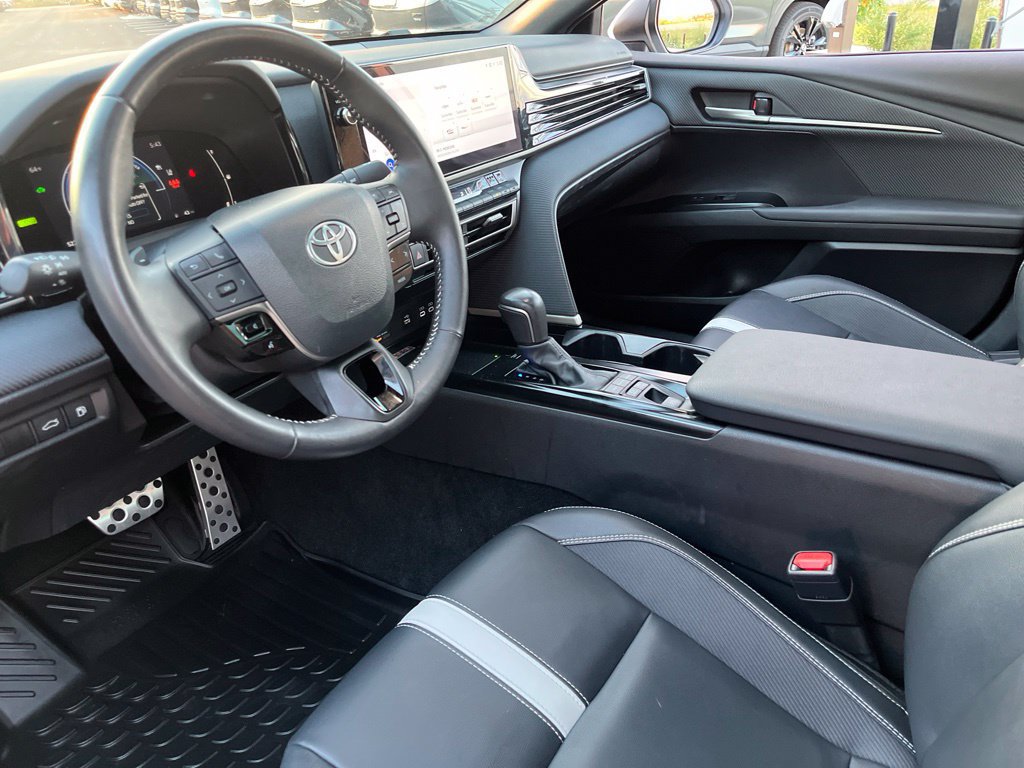 Used 2025 Toyota Camry SE w/ Multimedia Upgrade Package FWD image 28