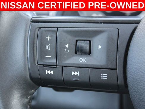 Certified 2024 Nissan Pathfinder SV image 30