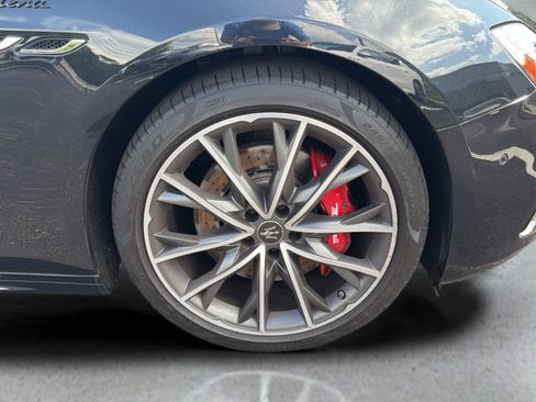 Used 2023 Maserati Ghibli Modena Q4 AWD/4WD image 13