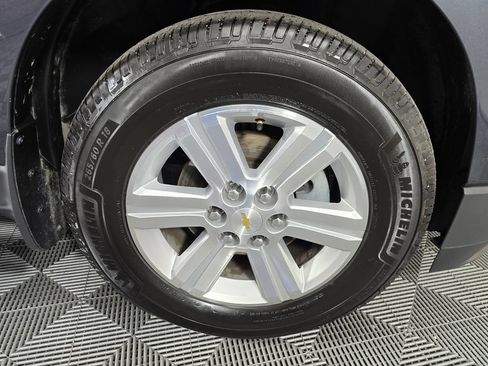 Used 2013 Chevrolet Traverse LT w/ LPO, 'HIT The Road' Package AWD/4WD image 9