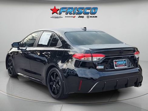 Used 2025 Toyota Corolla SE FWD image 4