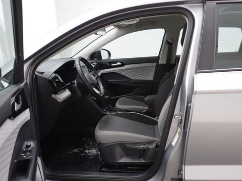 Certified 2023 Volkswagen Taos S image 5