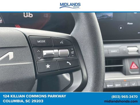 Used 2025 Kia K4 FWD image 21