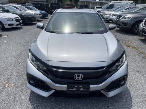 Used 2018 Honda Civic EX image 2
