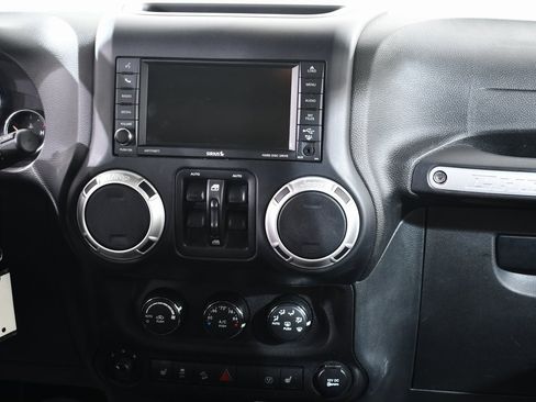 Used 2017 Jeep Wrangler Unlimited Sahara w/ Quick Order Package 24E Chief image 9