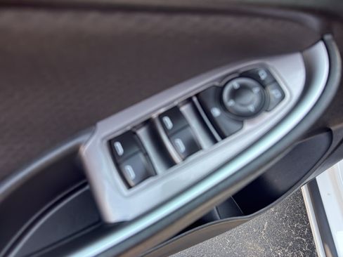 Used 2024 Chevrolet Malibu LS FWD image 11