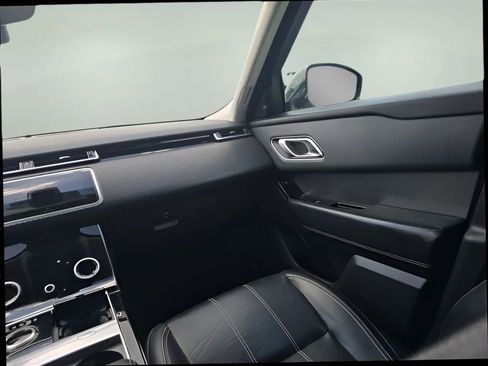 Used 2020 Land Rover Range Rover Velar S AWD/4WD image 16