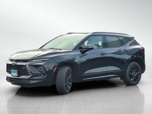 New 2026 Chevrolet Blazer RS w/ LPO, Floor Liner Package AWD/4WD image 4