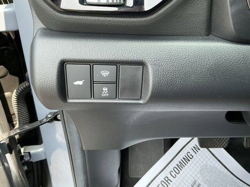 Used 2025 Honda Pilot TrailSport image 23