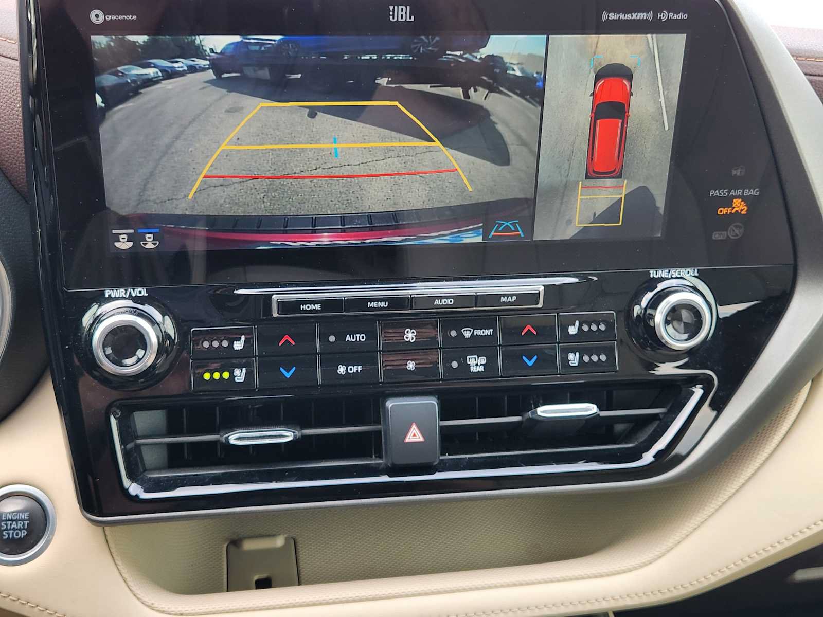 Used 2021 Toyota Highlander Limited FWD image 17