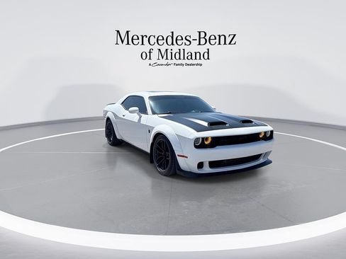Used 2019 Dodge Challenger SRT Hellcat Redeye RWD image 2