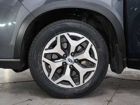 Used 2024 Subaru Forester Premium AWD/4WD image 32