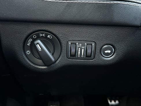 Used 2021 Dodge Charger SRT Hellcat image 42