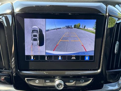 Used 2023 Chevrolet Traverse RS AWD/4WD image 6