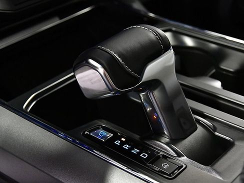 Used 2025 Ford F150 Lightning Flash image 31