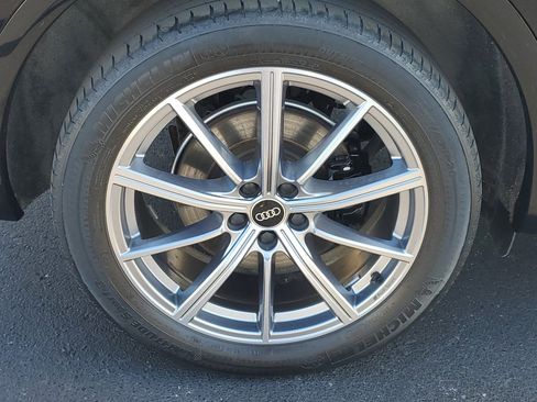 Used 2022 Audi SQ5 Premium Plus w/ Premium Plus Package image 6