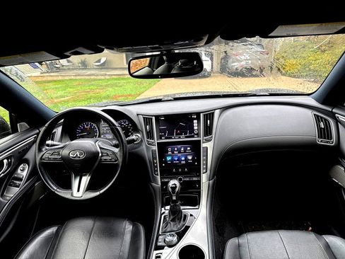 Used 2018 INFINITI Q60 3.0t Luxe w/ Sensory Package 3.0T Luxe image 17