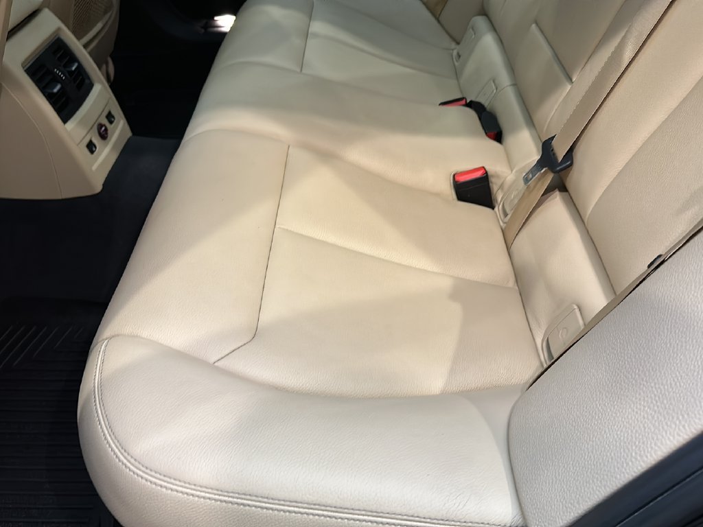 Used 2017 BMW 330i xDrive Wagon AWD/4WD image 14