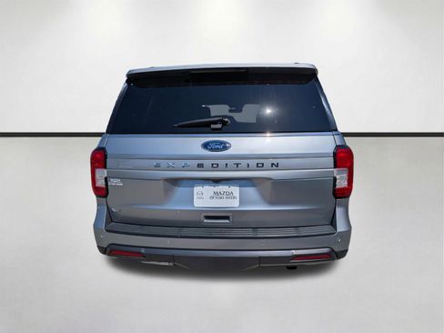 Used 2024 Ford Expedition XLT RWD image 5