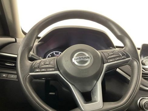 Used 2021 Nissan Altima 2.5 SR FWD image 22
