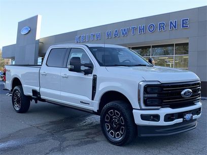 New 2025 Ford F350 Platinum w/ FX4 Off-Road Package