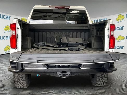 Used 2024 Chevrolet Silverado 1500 ZR2 w/ Technology Package AWD/4WD image 5