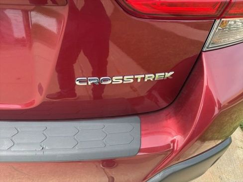 Used 2018 Subaru Crosstrek 2.0i Premium AWD/4WD image 5