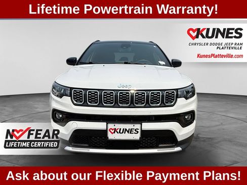 Used 2025 Jeep Compass Limited AWD/4WD image 3