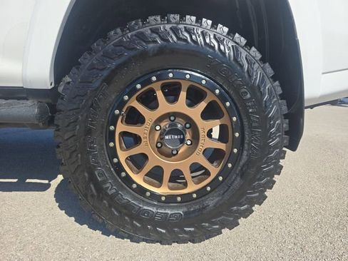 Used 2019 Toyota 4Runner TRD Off-Road image 32