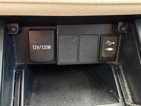 Used 2018 Toyota Corolla iM w/ Carpet Mat Package (TMS) FWD image 23