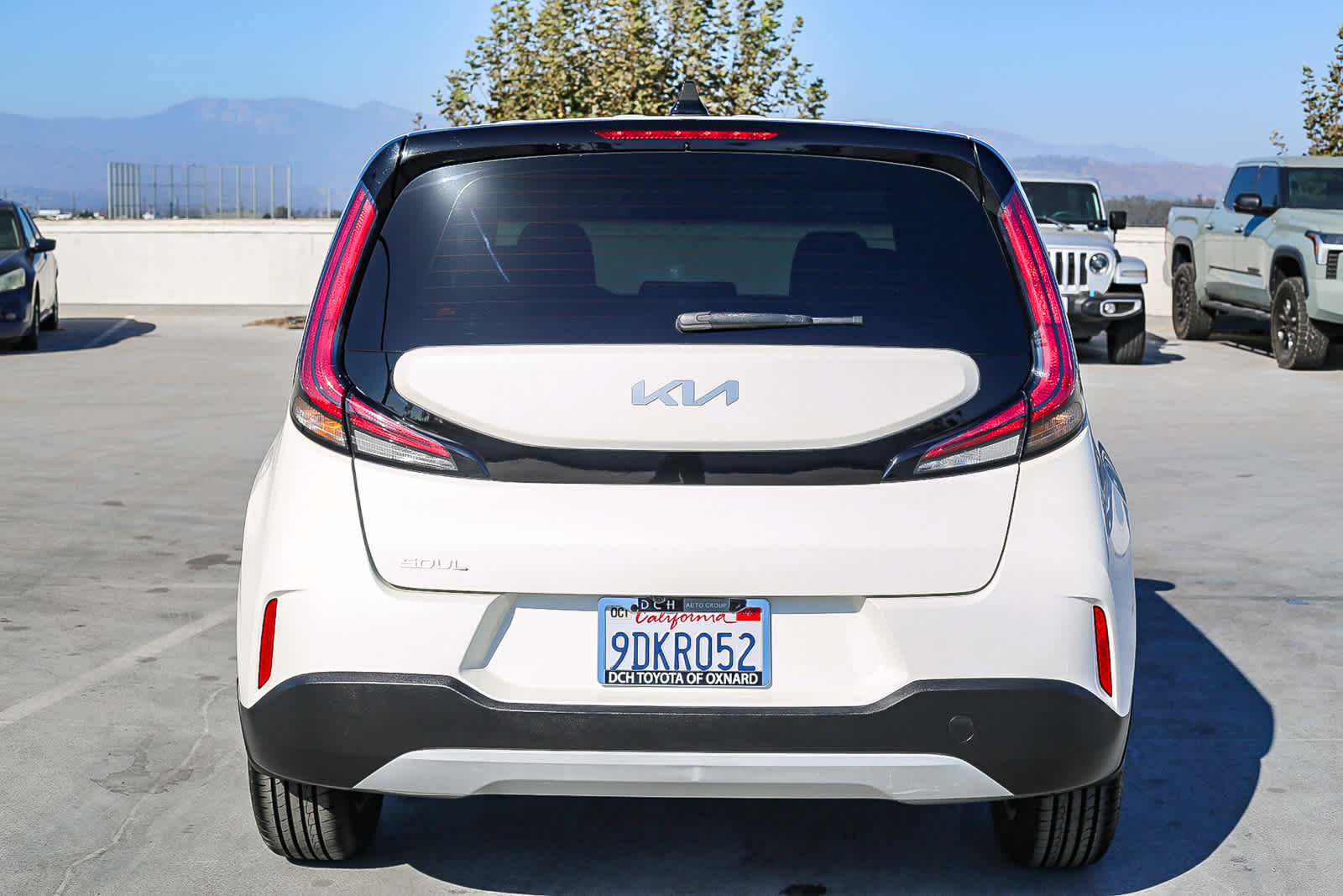 Used 2023 Kia Soul LX w/ LX Technology Package FWD image 6