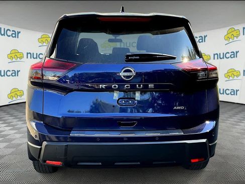 New 2026 Nissan Rogue SV image 5