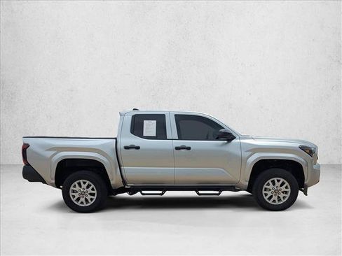 Used 2025 Toyota Tacoma SR RWD image 4